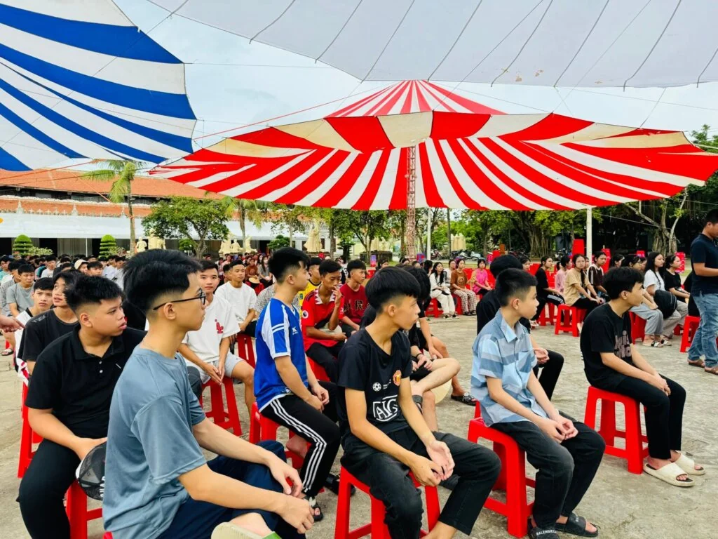 Caritas Thanh Hóa Chung Tay Bảo Vệ Môi Trường Biển Tại Ba Làng: Nỗ Lực Gìn Giữ “Ngôi Nhà Chung”