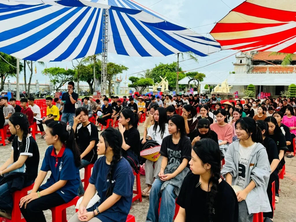 Caritas Thanh Hóa Chung Tay Bảo Vệ Môi Trường Biển Tại Ba Làng: Nỗ Lực Gìn Giữ “Ngôi Nhà Chung”