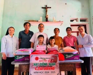 Hạt Giống Xanh ươm mầm hy vọng cho tương lai hai chị em mồ côi