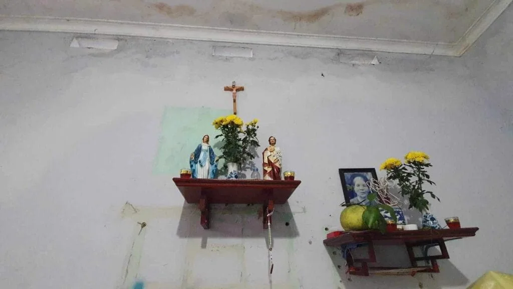 Những Con Người Đau Khổ Giữa Đời Thường