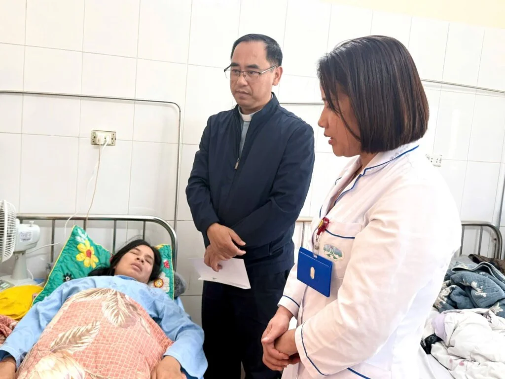 Ngọn Lửa Yêu Thương Giữa Bệnh Viện