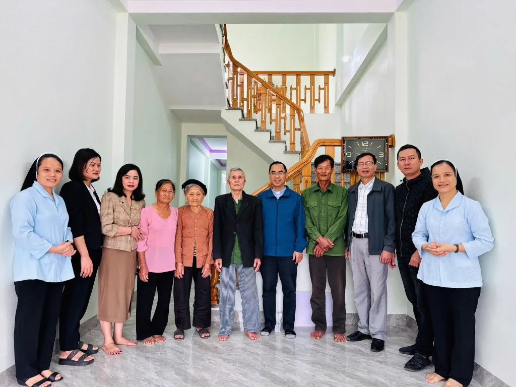 Niềm Vui Nhân Đôi, Mái Ấm Vững Bền