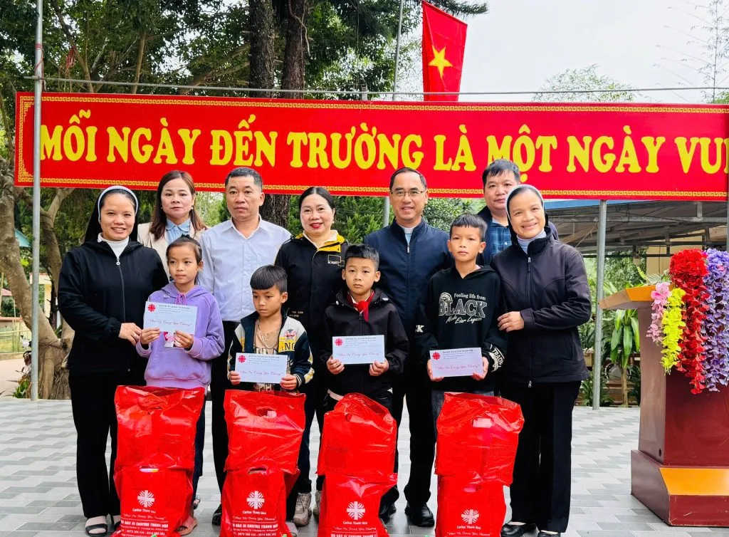 Một Ngày Ấm Áp Tại Trường Tiểu Học và THCS Xã Trung Thành, Huyện Quan Hoá
