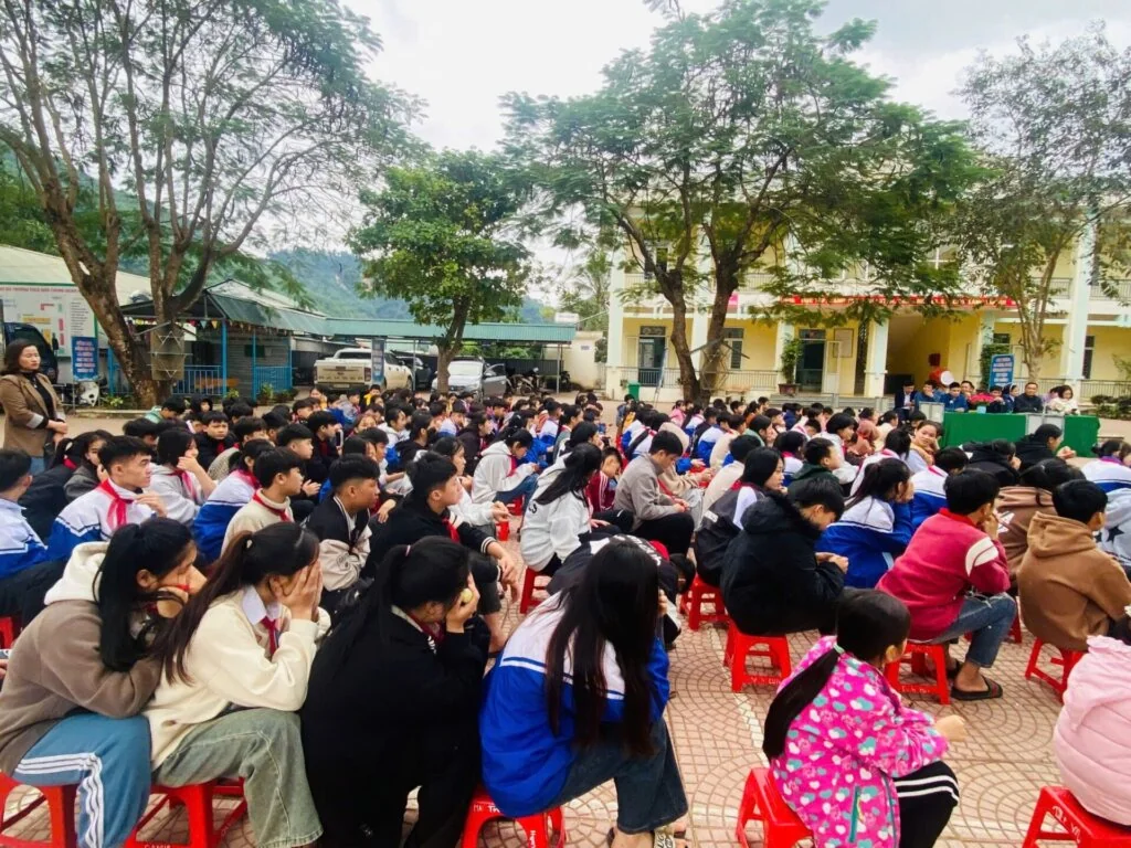 Hạt Giống Yêu Thương Xanh Tươi Tại Trường THCS Hiền Chung, Quan Hoá
