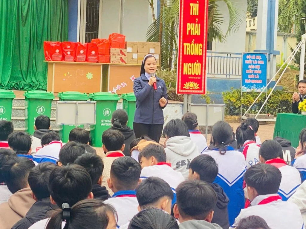 Hạt Giống Yêu Thương Xanh Tươi Tại Trường THCS Hiền Chung, Quan Hoá