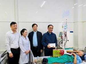 Nơi Giọt Máu Ngược Dòng, Tình Người Ngập Tràn