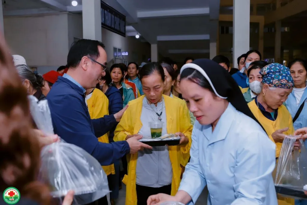 Bác Ái Mùa Chay: Caritas Thanh Hóa Trao Yêu Thương Đến Bệnh Nhân Nghèo Tại Bệnh Viện Ngọc Lặc