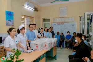 Tình Yêu Thương Sưởi Ấm Những Phận Đời Bất Hạnh