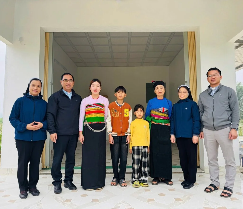 Caritas Thanh Hóa: Trao Tặng “Cần Câu” Cho Người Mẹ Đơn Thân Vùng Sâu