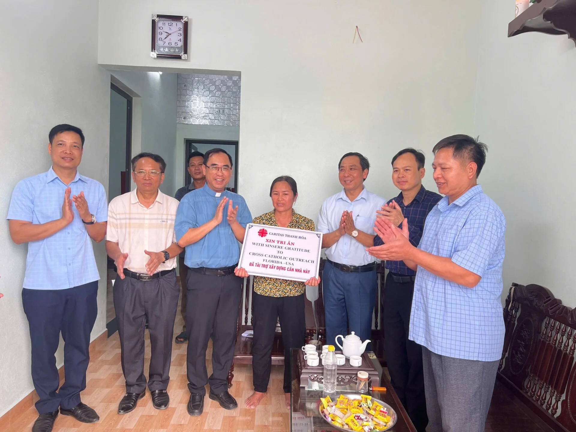 MÁI ẤM CỦA LÒNG THƯƠNG XÓT: KHI TÌNH NGƯỜI MANG ĐẾN ĐỔI THAY