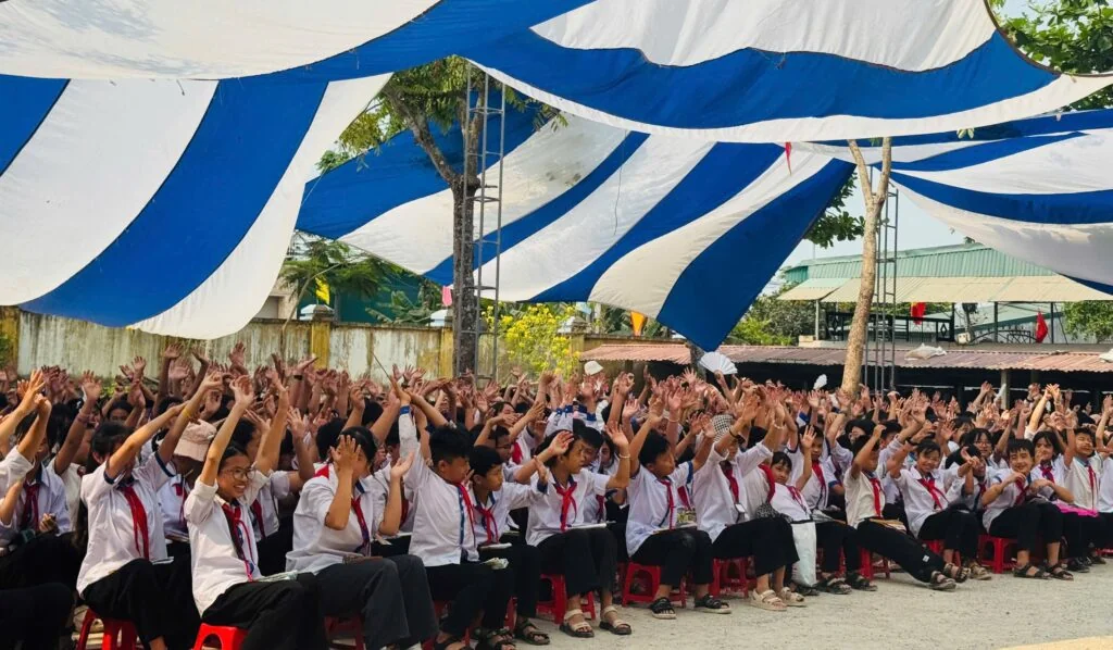 Mầm Xanh Hy Vọng Giữa Những Ngày Nắng Nóng