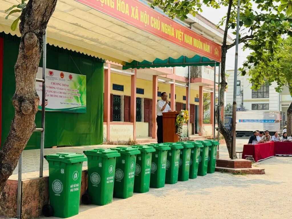 Mầm Xanh Hy Vọng Giữa Những Ngày Nắng Nóng