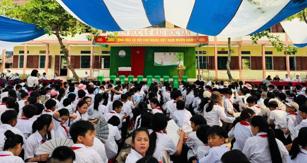 Mầm Xanh Hy Vọng Giữa Những Ngày Nắng Nóng