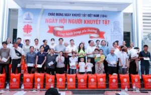 ĐỒNG HÀNH TRONG YÊU THƯƠNG: KHI NHỮNG “VẦNG TRĂNG KHUYẾT” TỎA SÁNG