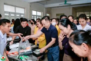 Những Suất Cơm Ấm Tình Người Tại Bệnh Viện Đa Khoa Ngọc Lặc