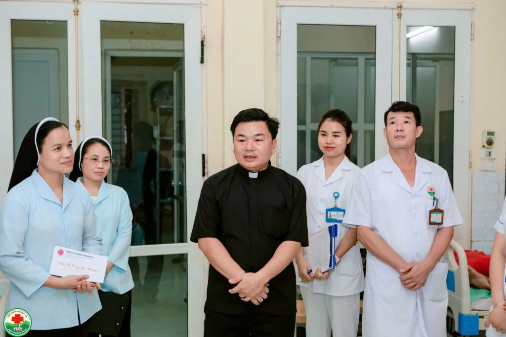 Ấm Áp Nghĩa Tình Nơi Phòng Lọc Máu BV Ngọc Lặc