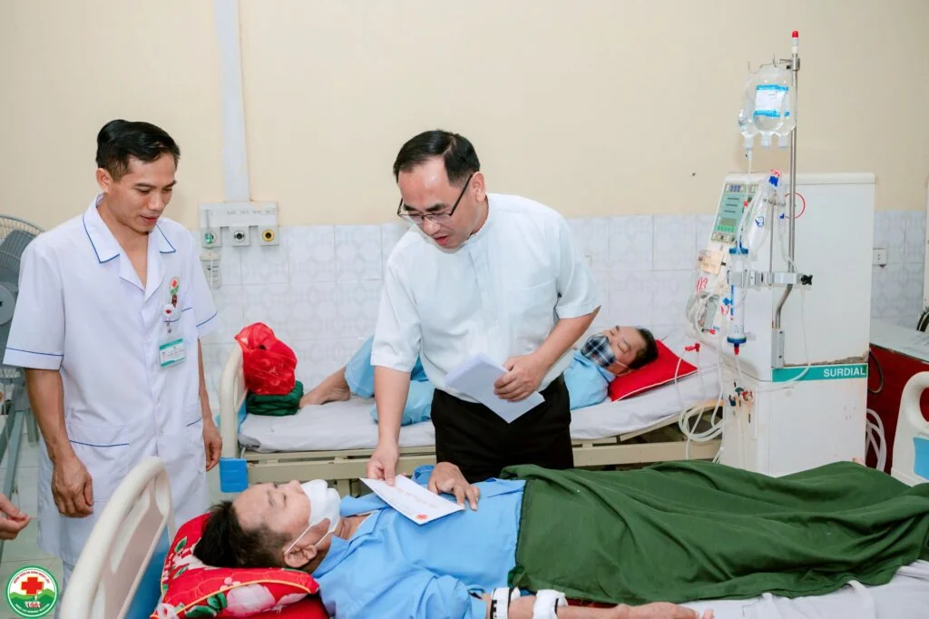 Ấm Áp Nghĩa Tình Nơi Phòng Lọc Máu BV Ngọc Lặc