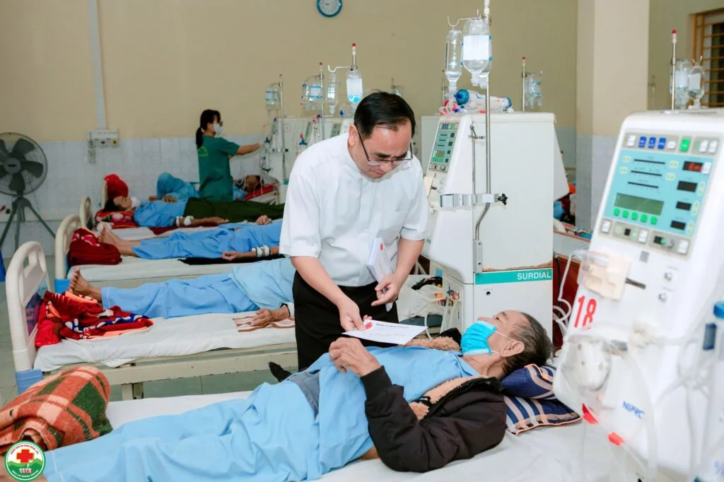 Ấm Áp Nghĩa Tình Nơi Phòng Lọc Máu BV Ngọc Lặc
