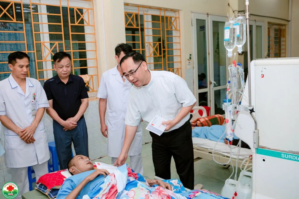 Ấm Áp Nghĩa Tình Nơi Phòng Lọc Máu BV Ngọc Lặc
