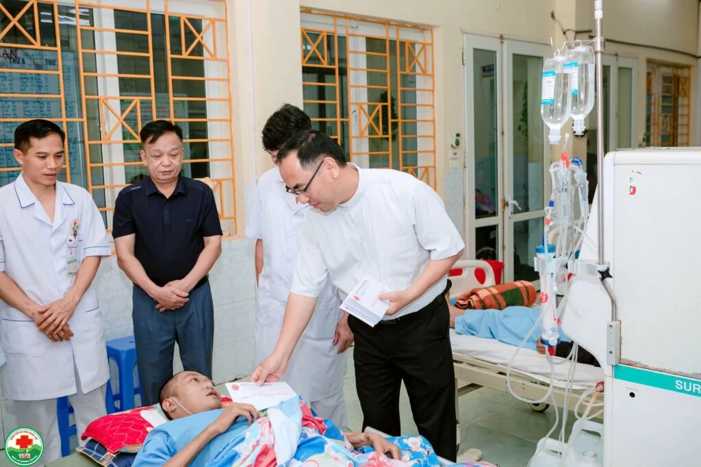 Ấm Áp Nghĩa Tình Nơi Phòng Lọc Máu BV Ngọc Lặc
